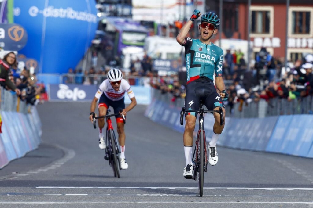 Lennard Kämna giro d'italia 2022